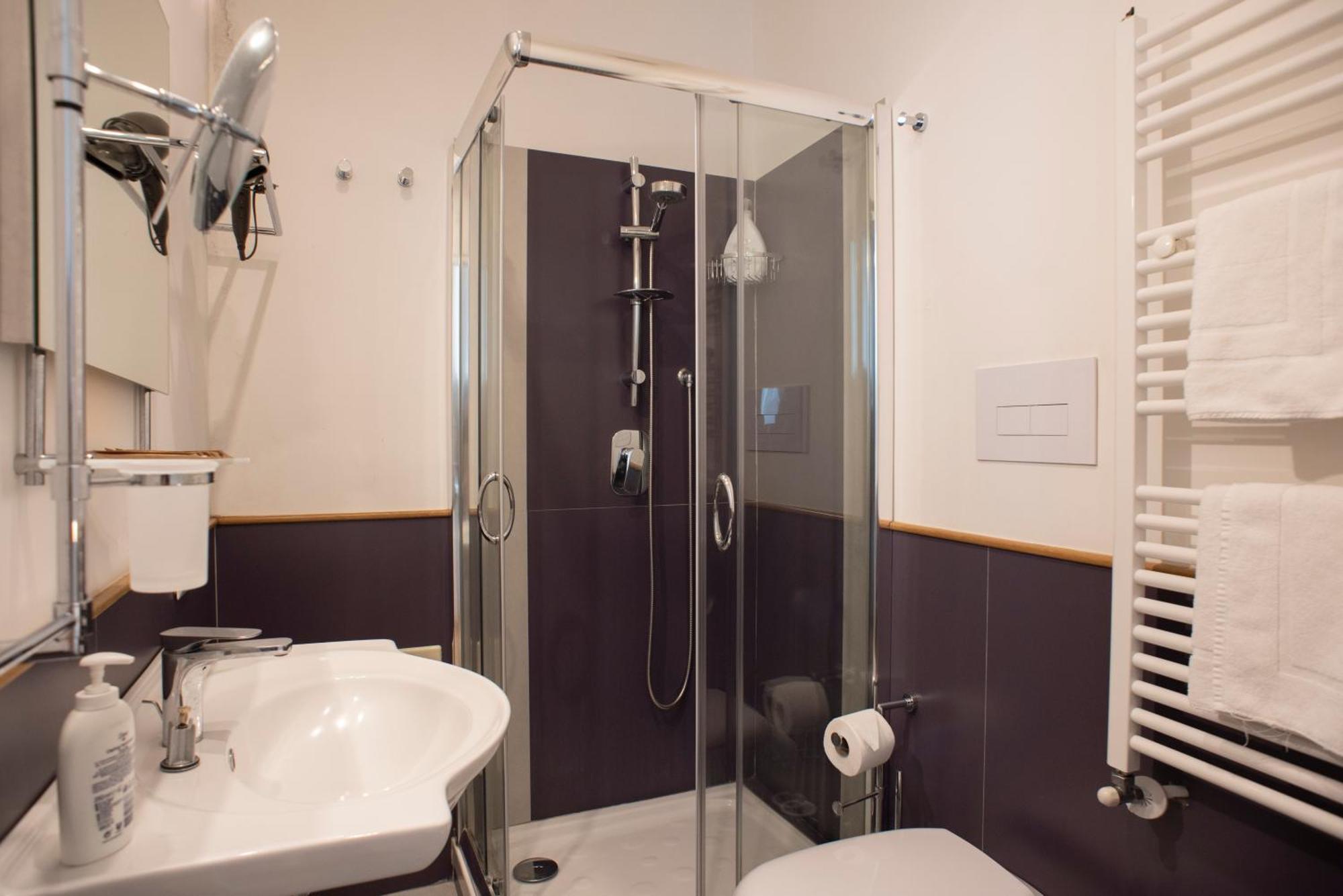 Pignatelli Rooms Napoli Bagian luar foto